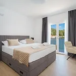 Senka - Four Bedroom Villa *