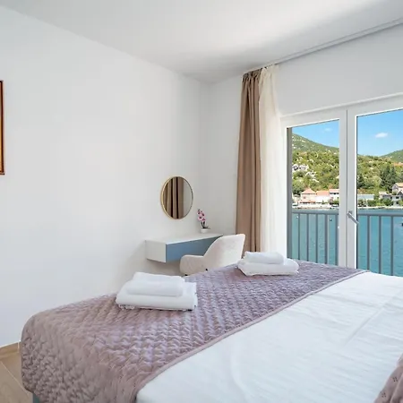 Villa Senka - Four Bedroom *