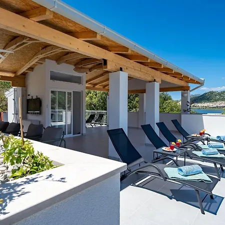 Βίλα Senka - Four Bedroom Rogotin